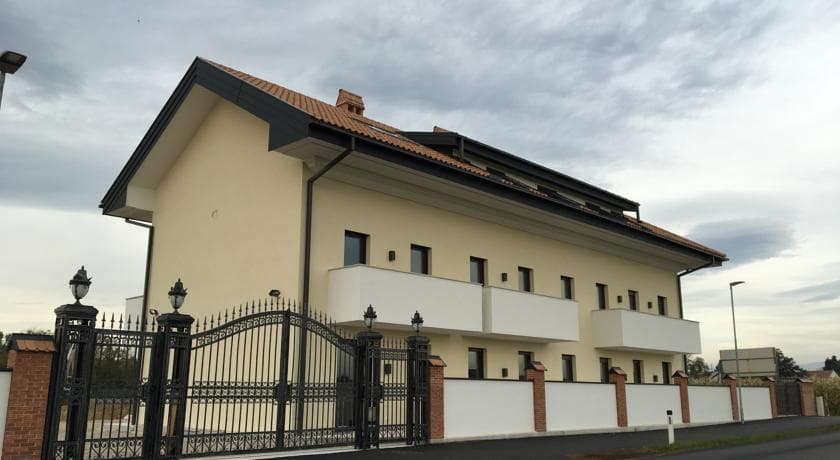 Mattone Apartments